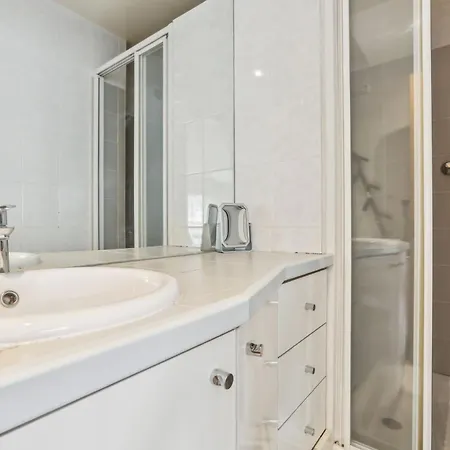 Bnbnova - 1br With Balcony - Trocadero & Arc De Triomphe