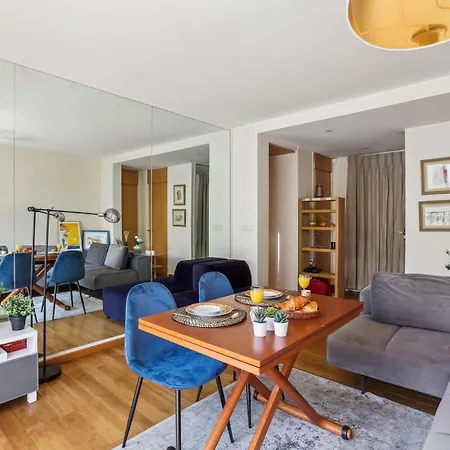 Bnbnova - 1br With Balcony - Trocadero & Arc De Triomphe